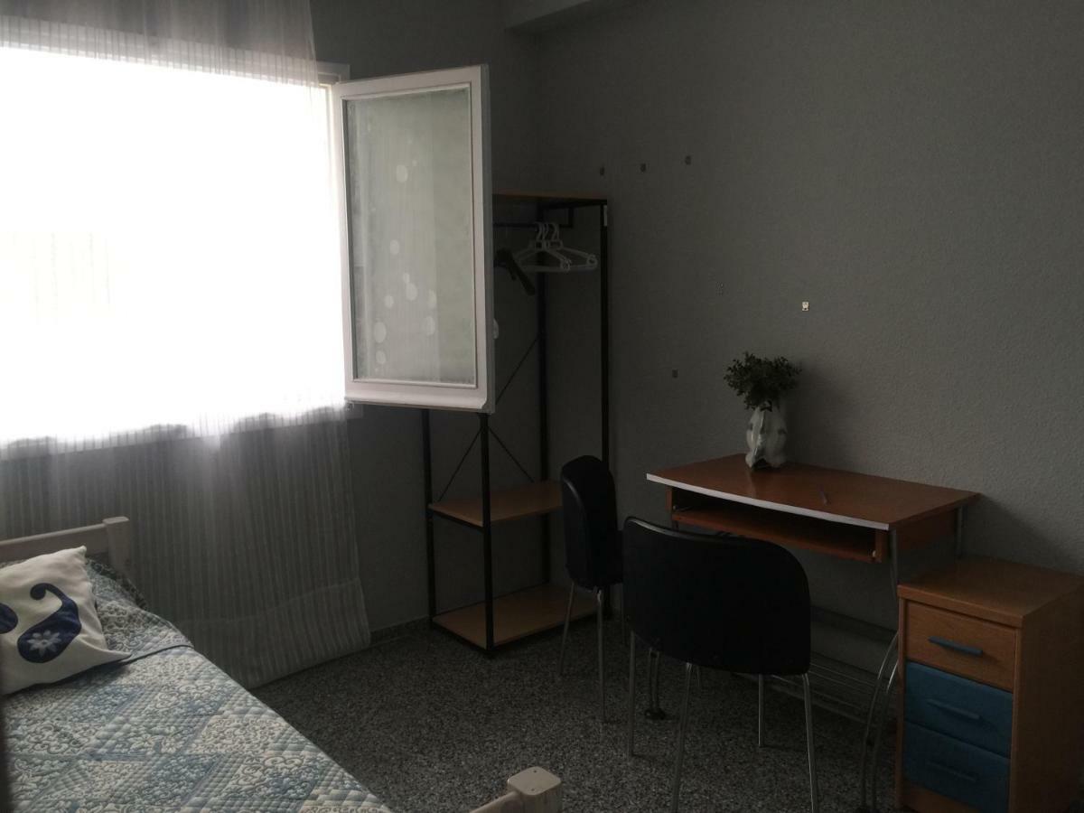 لقنت Habitacion Renfe المظهر الخارجي الصورة
